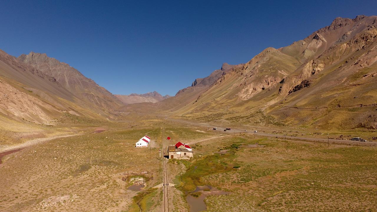 Hospedaje Lenas Del Tolosa لاس كويفاس المظهر الخارجي الصورة